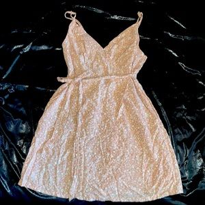 Forever 21 Beige with whiter flowers dress